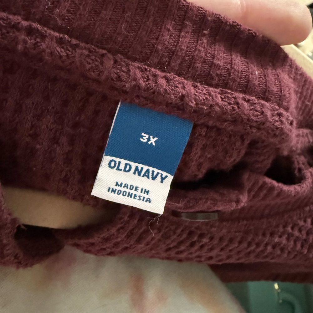 Old Navy sweater - Picture 3 of 3
